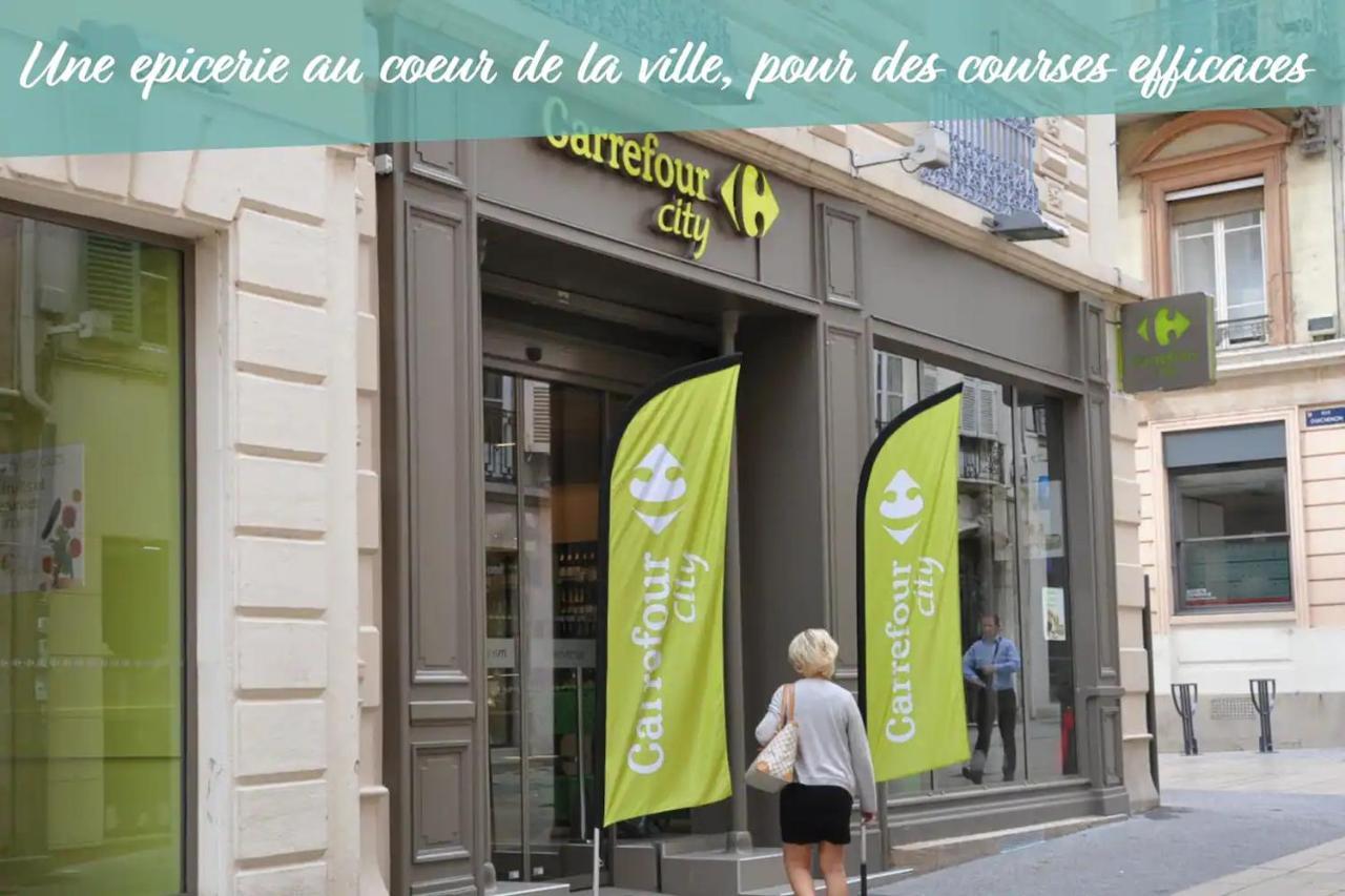 La Place Gourmande Macon Bagian luar foto