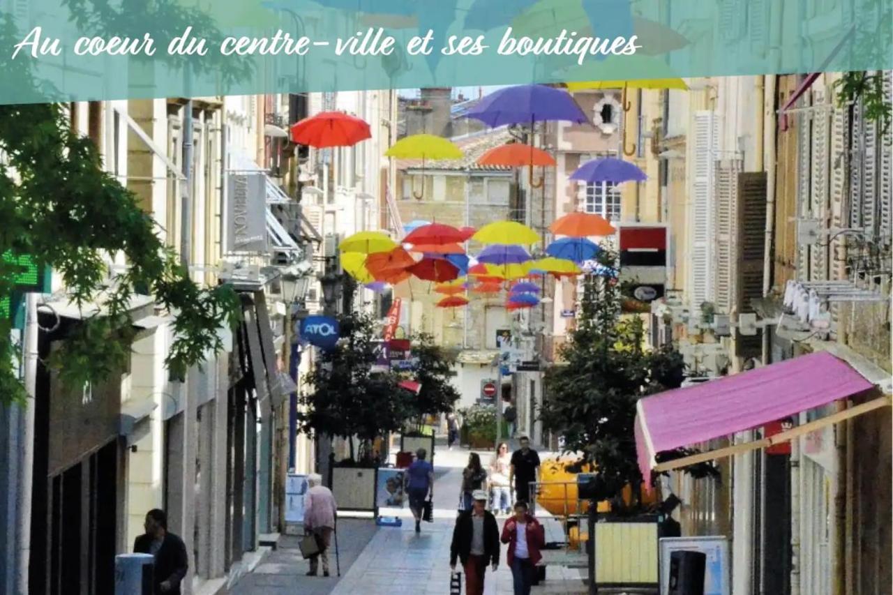 La Place Gourmande Macon Bagian luar foto