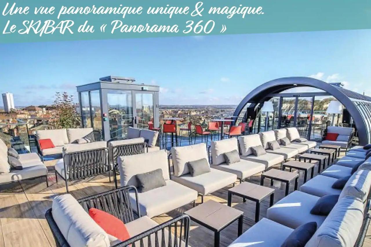 La Place Gourmande Macon Bagian luar foto